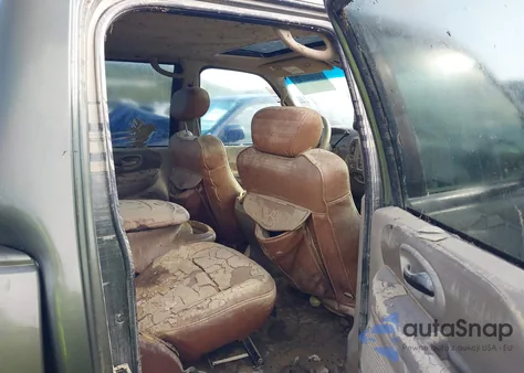 2002 Ford F-150 Lariat/Xlt из США, поврежденный, VIN 1FTRW08L22KA65184